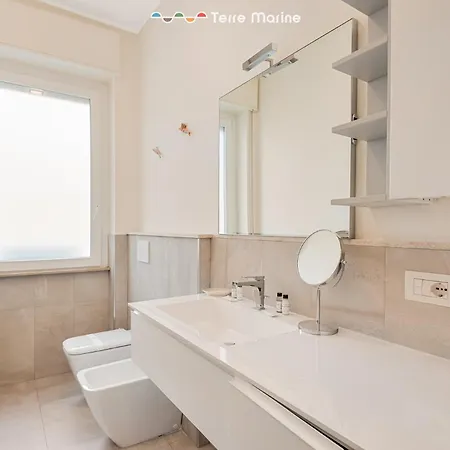 The Star, Terremarine * La Spezia